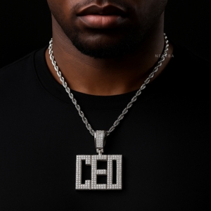 Colgante con Letra CEO Personalizada en Fuente Gruesa - Colgante de Moissanita de Plata 925 Hecho a Mano, Moissanita Color D VVS, Joyería Hip Hop - Product Image 2
