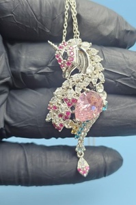 Pendentif Licorne en Moissanite de Luxe Certifiée, en Argent 925 Bicolore, Style Hip-Hop, Animal Mythique - Product Image 4