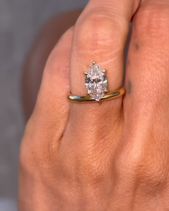 Anillo Solitario Augustus con Diamante Cultivado en Laboratorio de Corte Marquesa de 1.50 ct, Anillo de Oro Amarillo de 14K, Certificado IGI - Product Image 5