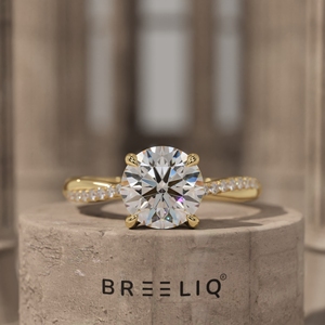 Anillo de compromiso con banda retorcida de diamantes redondos de 2 quilates, estilo solitario en oro amarillo de 14 quilates, diamante cultivado en laboratorio, anillo nupcial, regalo de aniversario. - Product Image 1