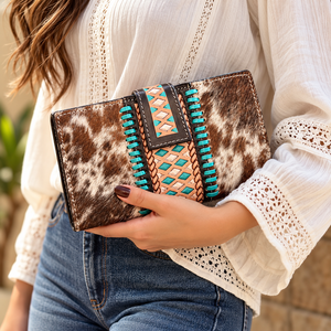 Nouvelle Arrivée : Pochette Téléphone en Cuir de Vachette à Motifs Western, Gravée à la Main, Portefeuille Élégant Multi-usages pour Femme - Product Image 2