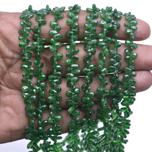 Perles de pierres précieuses en cristal de tsavorite naturelle facettées en forme de poire pour la fabrication de colliers, bracelets et bijoux (vente en gros) - Product Image 3