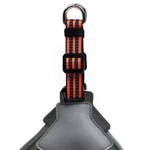 Harnais robuste pour grands chiens avec soutien poitrine et dos pour la randonnée, la course, l'exercice et les aventures en plein air - Product Image 2