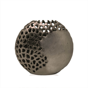 Vase à fleurs en métal de haute qualité, design luxueux martelé doré, pour table, mur et décoration de salon - Product Image 2