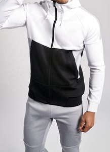 Ensemble de survêtement pour homme en molleton technique bleu ciel, coupe ajustée, jogging et sweat à capuche, avec option de logo personnalisé, vêtements de sport haut de gamme pour homme - Product Image 4