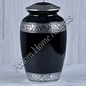 Urne funéraire artisanale en aluminium, élégante, pour commémorer les proches, par Axiom Home Accents - Product Image 5