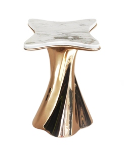 Table d'appoint moderne Bellatrix de MSMD Studio, base en bronze poli, plateau en verre foncé, meubles de salon de luxe, entièrement assemblés - Product Image 4