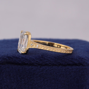 Bague de fiançailles en diamant taille émeraude pour femme, classique, or 14 carats, diamant de laboratoire certifié IGI - Product Image 3