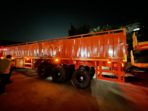 Camion benne hydraulique à moteur puissant, fourni directement par l'usine, avec carrosserie résistante à la corrosion pour remorques utilitaires de transport de marchandises - Product Image 3