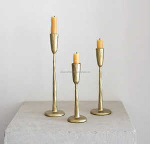 Bougeoir en métal artisanal de haute qualité, fabriqué à la main, lanterne la plus vendue, bougeoir de luxe de style nouveau pour Noël - Product Image 1