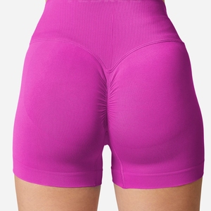 Shorts de yoga sans couture rose magenta taille haute, froncés pour un effet push-up, pour femme, idéal pour la gym et l'entraînement - Product Image 5
