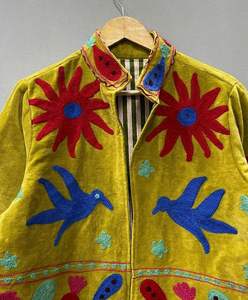 Chaqueta de terciopelo acolchada bordada a mano para mujer, cuello mandarín, manga larga, floral, algodón, con cremallera, para invierno y primavera - Product Image 2