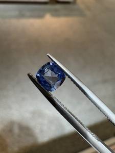 Zafiro Azul Natural, Corte Cojín, 0.70CT, Gema Preciosa Suelta y Facetada, Venta al Por Mayor de Ceilán, Para Fabricación de Joyas / Coleccionistas - Product Image 5
