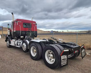 รถบรรทุกหัวลาก Western Star 4900 Tri Axle Sleeper พร้อมเตียงนอนแบบ Flat Top, เครื่องยนต์ Detroitt 500 แรงม้า, เกียร์ธรรมดา 18 สปีด มีสินค้าพร้อมส่ง 100%  ขาย - Product Image 2