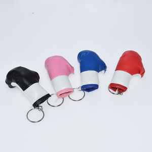 Porte-clés en cuir miniature personnalisé, sur mesure, pour événements sportifs, souvenir promotionnel. - Product Image 1