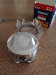 <span class=keywords><strong>ช</strong></span>ุดลูก<span class=keywords><strong>ส</strong></span>ูบคุณภาพ<span class=keywords><strong>ส</strong></span>ูงใหม่<span class=keywords><strong>ส</strong></span>ำหรับเครื่องยนต์มอเตอร์ไซค์ Smash ใช้ได้กับหลายรุ่น ประกอบด้วยแหวน<span class=keywords><strong>ลูกสูบ</strong></span>และสลักลูก<span class=keywords><strong>ส</strong></span>ูบ - <span class=keywords><strong>ช</strong></span>ุดครบ<span class=keywords><strong>ส</strong></span>ำหรับรุ่นที่ใช้ร่วมกันได้ - Product Image 5