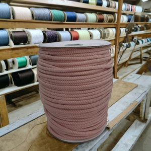 Cordones Planos Trenzados Ecológicos de Alta Calidad y Durabilidad de 8-10 mm de Ancho para Bolsos, Prendas y Zapatos - Cordón de Moda al por Mayor en Colores Personalizados - Product Image 4