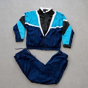 Combinaison coupe-vent pour homme, vêtements de sport professionnels pour l'entraînement en plein air, résistants à l'eau, légers, respirants, design personnalisé - Product Image 4