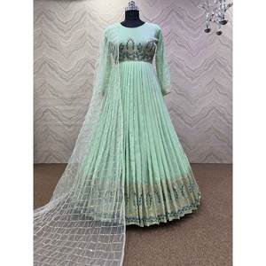 ROBE DE SOIRÉE GEORGETTE BRODERIE SEQUENCE TRAVAIL AVEC DUPATTA VERT CLAIR - Product Image 1