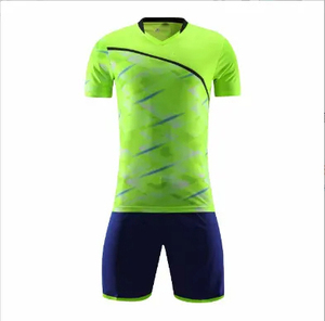Maillot de football noir géométrique à col en V pour homme, manches courtes, en polyester anti-humidité, imprimé par sublimation, coupe athlétique adulte 2027 - Product Image 4