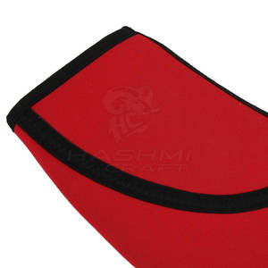 Rodillera con MOQ bajo que ofrece compresión y comodidad, y se ajusta fácilmente bajo la ropa para uso diario. - Product Image 2