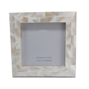 Wholesale Luxury Mother of Pearl Inlay <b>Photo</b> <b>Frame</b> <b>Black</b> Floral Design Handmade MOP Resin Picture <b>Frame</b> For Home Tabletop Hotel - Product Image 2