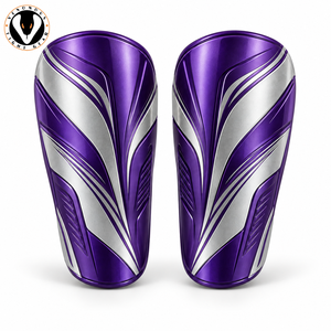 Cómodas Espinilleras VENOMOUS FIGHT GEAR con Protección Exterior Resistente, Acolchado Interior Suave y Cierre Ajustable de Gancho y Bucle de PU - Product Image 1