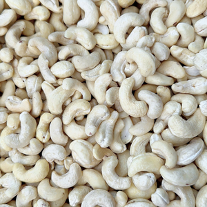 FREE Sample <b>Nuts</b> SANTIGO Cashew <b>Nuts</b> W320 Ready To Ship Cashew W240 Vacuum - Product Image 1