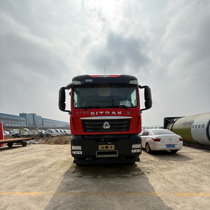 <span class=keywords><strong>Camion</strong></span> de lutte contre l'incendie SINOTRUK SITRAKA à réservoir de poudre sèche et d'eau - Product Image 3