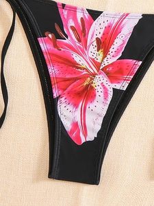 Conjunto de Bikini Triangular con Estampado Floral, Traje de Baño de Dos Piezas con Cuello Halter para Mujer - Product Image 2
