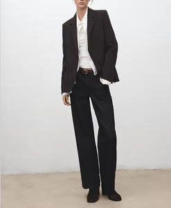 Blazer de Mujer, Color Marrón Oscuro Sólido, Cuello con Muescas, Cierre de un Botón, Manga Larga, Corte Regular, 100% Algodón, Tela de Sarga - Product Image 4