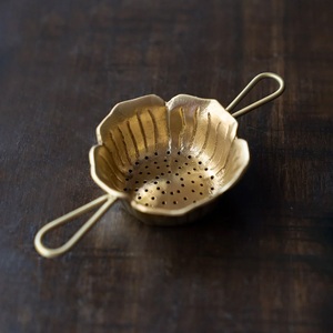 Infuseur à thé artisanal en laiton avec poignée, finition brillante, fait main, pour thé en vrac, ustensile de cuisine, passoire à thé, en promotion - Product Image 1