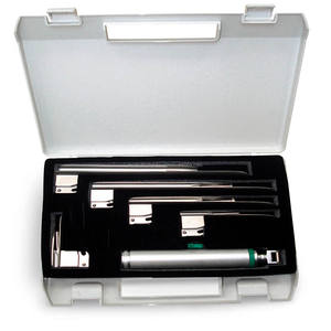 ชุดเครื่องมือส่องกล่องเสียงแบบใยแก้วนำแสงคุณภาพสูง พร้อมใบมีดตรง 5 ใบ สำหรับการใส่ท่อช่วยหายใจทางหู คอ จมูก และสัตว์ ได้รับมาตรฐาน CE ISO จาก Medivolve Wholesaler - Product Image 1