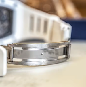 Montre mécanique de luxe RM AMG Factory avec cadran blanc luxueux, bracelet en caoutchouc, mouvement à remontage automatique, design squelette avec fond transparent - Product Image 2