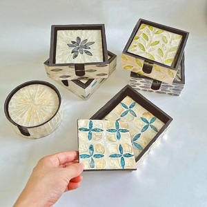 Latest Design Modern Check Pattern Square Shape Bone Inlay Coasters Golden Finished Metal <b>Frame</b> Holder Multi-functional Home - Product Image 2