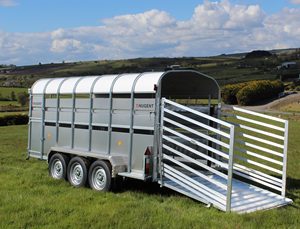 Remolque de Acero Portátil de Alta Calidad de 45m para Caballos, Doble Eje, Resistente, 45kg, para Ganado, Entrega Rápida, En Stock, En Venta - Product Image 1