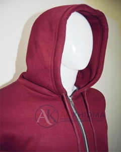 เสื้อฮู้ดผู้ชายผ้าฝ้ายพรีเมียมเนื้อนุ่มน้ำหนักเบา 370 กรัม สำหรับฤดูหนาว แบบสวมหัว  รับผลิตเสื้อเปล่าตามสั่ง OEM ODM โรงงานผลิตเสื้อผ้าแบรนด์ส่วนตัว - Product Image 2