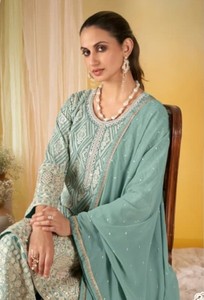 Salwar Kameez moderne semi-couturié en Georgette, taille unique, avec broderies et sequins, idéal pour mariage, bal de promo et Diwali - Product Image 6