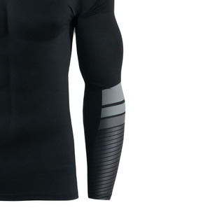 T-shirt de compression pour homme, très vendu, pour la salle de sport, couleur noire unie, séchage rapide, respirant, vente en gros - Product Image 5