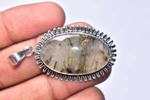 Colgante de Rutilo Verde Chapado en Plata, Cabujón de Rutilo Verde, Colgante de Rutilo con Corte Rosa - Product Image 3