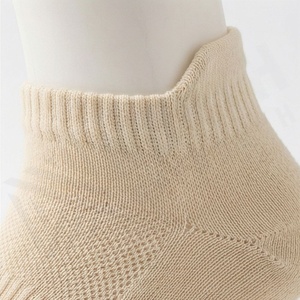 Chaussettes courtes en coton et fibre de bambou, respirantes, fines, couleur unie, pour usage quotidien décontracté en été, pour adultes - Product Image 4