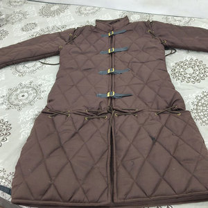 Gambesón Medieval Artesanal Más Vendido, Chaqueta Acolchada Gruesa Tipo Aketon, Disfraz para Reenactment, Suministros de Fábrica - Product Image 3
