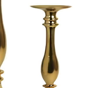 Candelabro Decorativo Clásico de Aluminio Fundido con Acabado Dorado Brillante para Decoración del Hogar, Hecho a Mano y Personalizado - Product Image 5