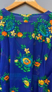 Vestido Kaftán sin Mangas de Algodón con Estampado Floral Tropical para Mujer - Ropa de Playa y para Estar en Casa de Naaz Textile - Product Image 4