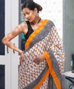 Sari Tradicional Kanjivaram de Lino, Algodón y Seda KV con Estampado Gráfico y Digital, Sin Arrugas, para Fiestas de Otoño - Product Image 1