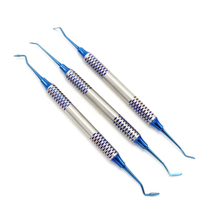 Curette Gracey en acier inoxydable conçue pour le soin de la surface radiculaire et les applications cliniques - Product Image 3