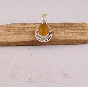 Colgante de Jade Amarillo Natural, Plata de Ley 925, Estilo Vintage, Joyería de Piedras Preciosas al por Mayor, Diseño Retro, Colgantes de Jade Amarillo - Product Image 3