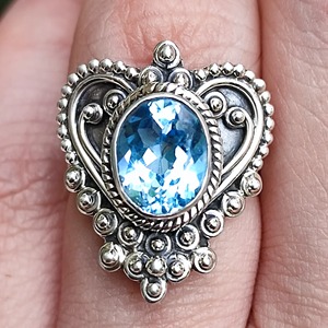 Bague ovale en topaze bleue, argent sterling 925, faite à la main, bijou de promesse pour femme, cadeau pour elle, sertissage clos, pierre de naissance de décembre - Product Image 6