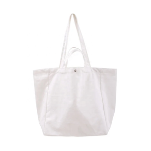 กระเป๋าผ้าแคนวาส K Tote Bag น้ำหนักเบา ใช้งานได้หลากหลาย เหมาะสำหรับใส่ของช้อปปิ้ง มีพื้นที่ภายในกว้างขวาง ใช้ได้ทั้งที่ทำงาน โรงเรียน และกิจกรรมกลางแจ้ง - Product Image 1