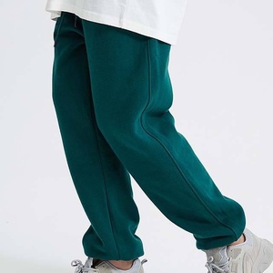 Pantalon de survêtement uni personnalisé en gros, pantalon de jogging vierge pour homme en coton - Product Image 3